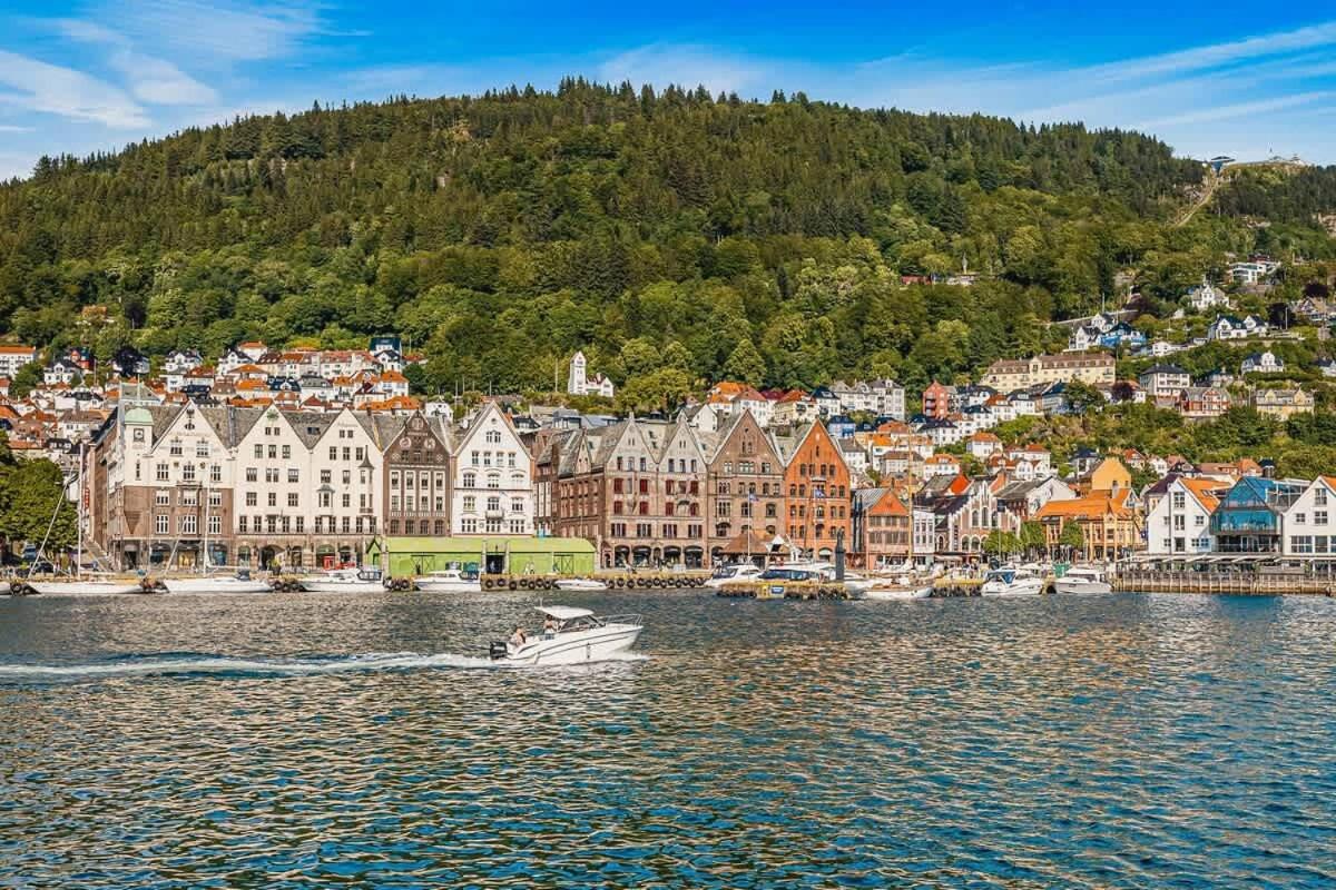 Dinbnb Apartments I Charming 3-Bedroom In The Heart Of The City Bergen Luaran gambar